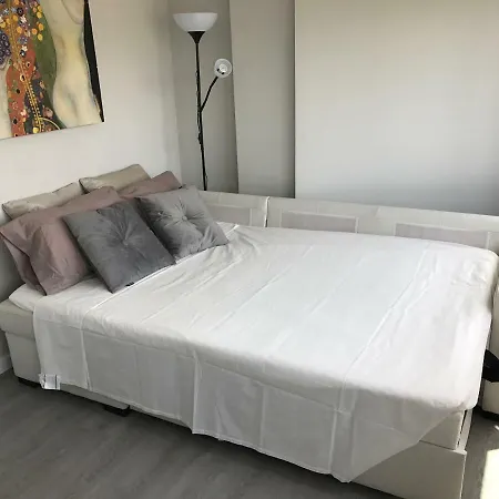 Hotel Isabel Manoja *